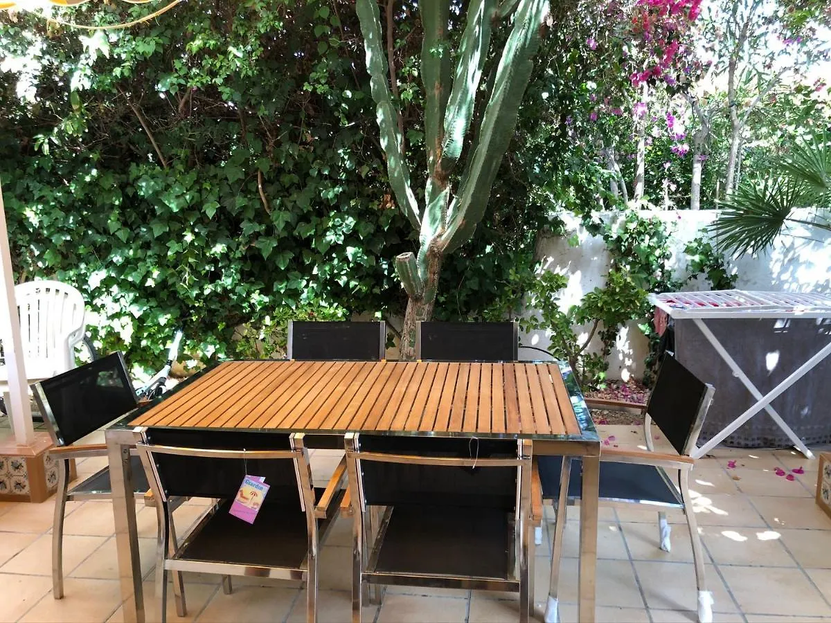 Bajo Con Jardin A 100 Metros De La Playa Apartment Vera